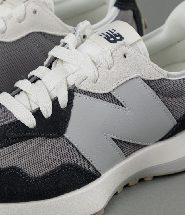 Чоловічі кросівки NEW BALANCE U327LNB, колір сірий | Ціна 4699 грн, фото 3