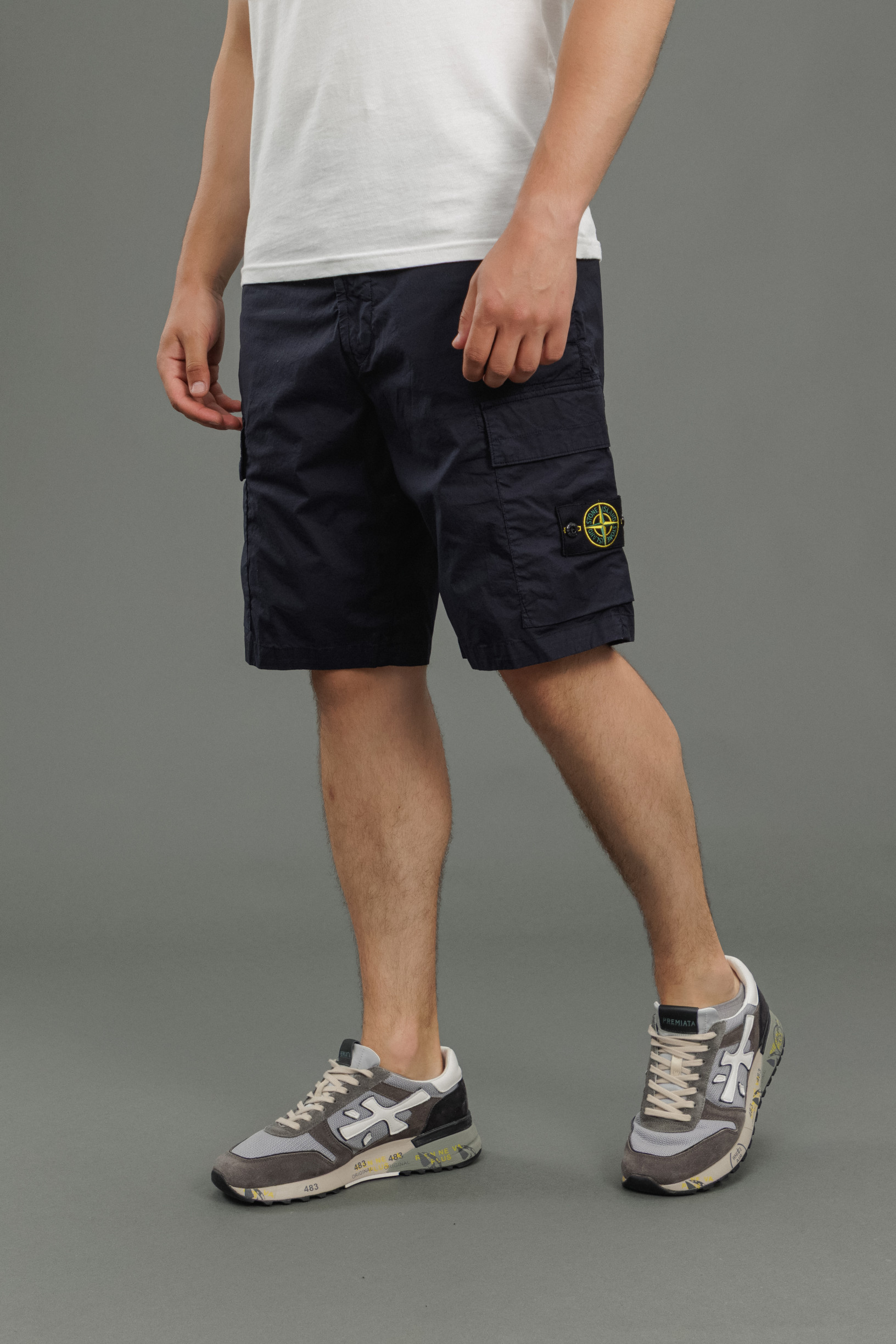 Чоловічі шорти STONE ISLAND 15L100L08-S0003 V0020, колір синій