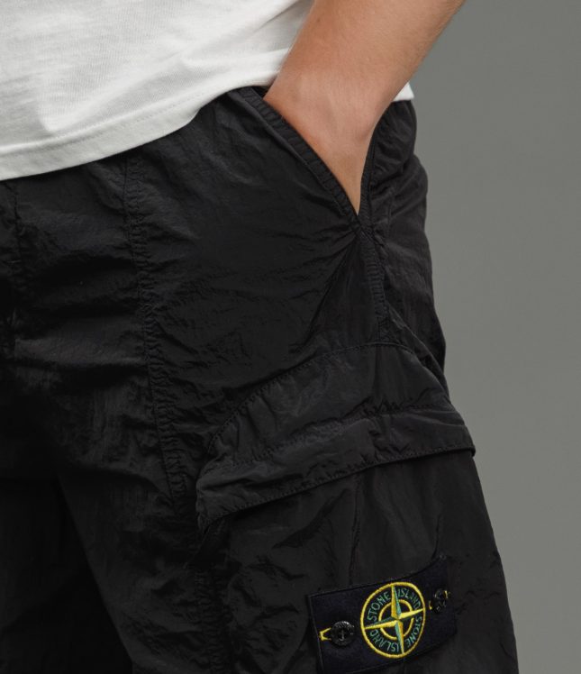 Чоловічі шорти STONE ISLAND 15L100007-S0019 V0029, колір чорний | Ціна 9999 грн, фото 4
