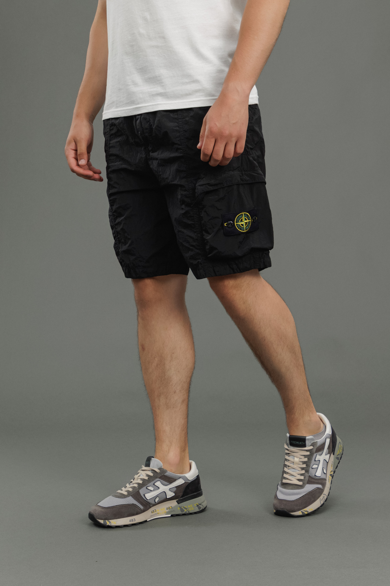 Чоловічі шорти STONE ISLAND 15L100007-S0019 V0029, колір чорний