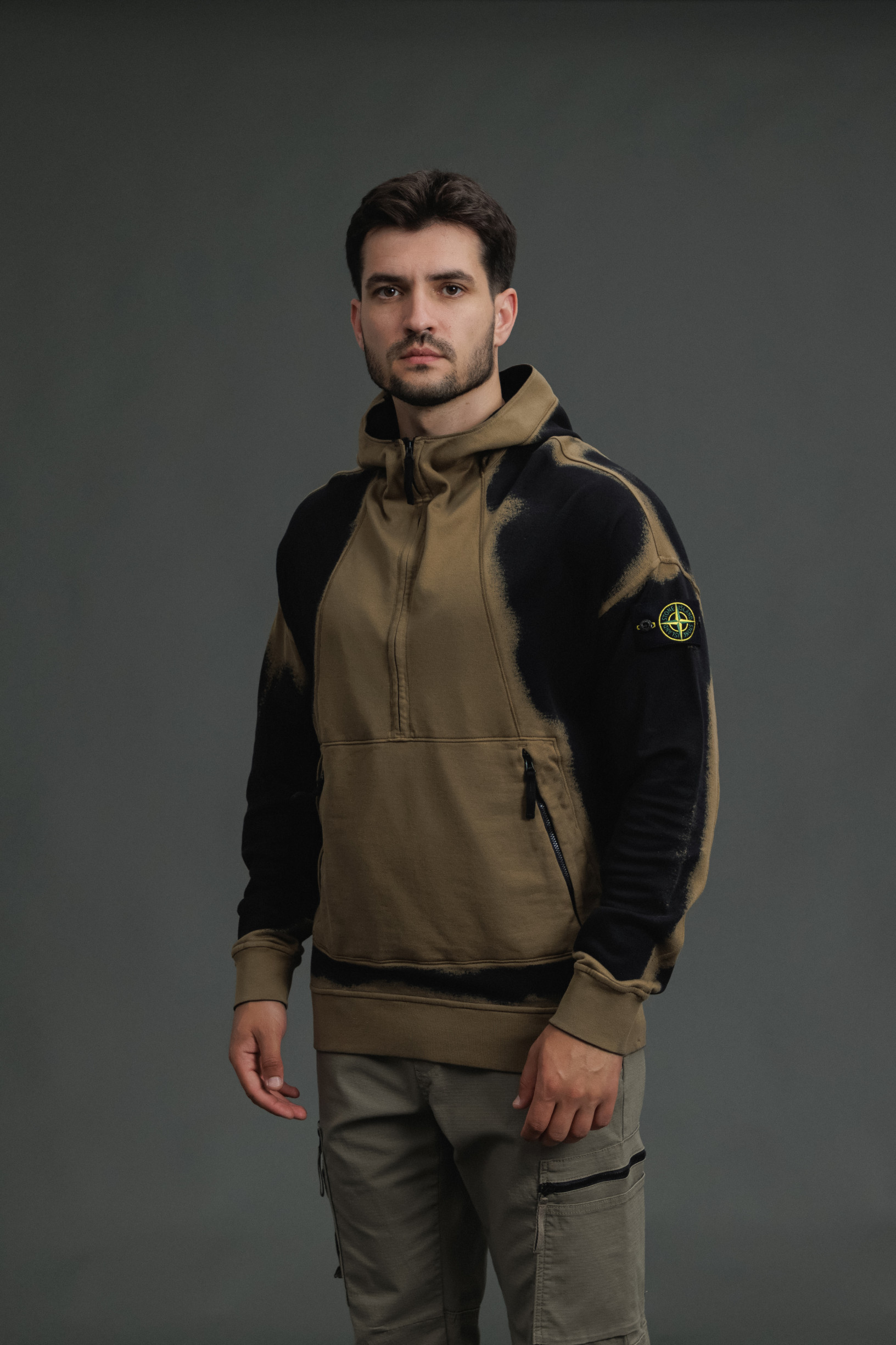 Чоловіче худі STONE ISLAND 15628T2 V0098, колір коричневий