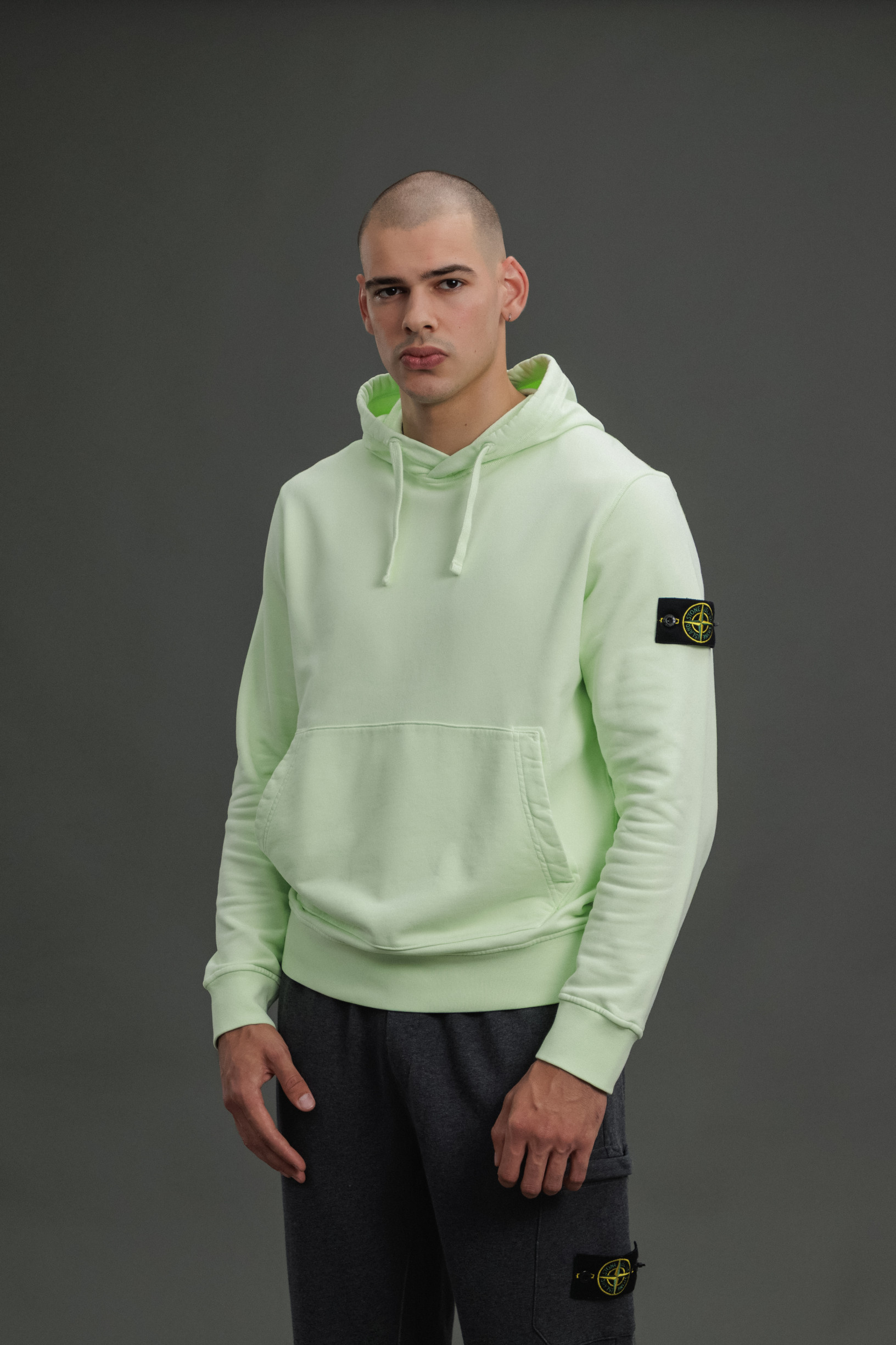 Чоловіче худі STONE ISLAND 1564151 V0052, колір зелений