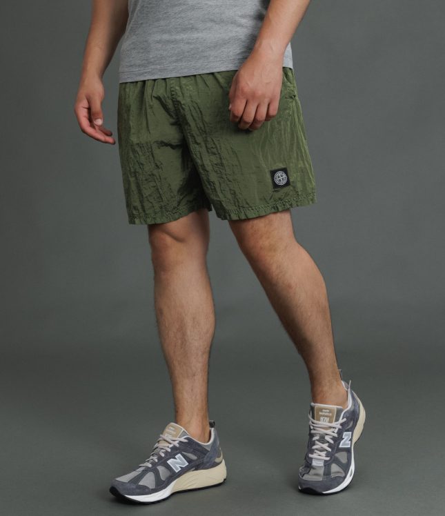 Чоловічі шорти STONE ISLAND 15B0943 V0055, колір зелений | Ціна 6499 грн, фото 1