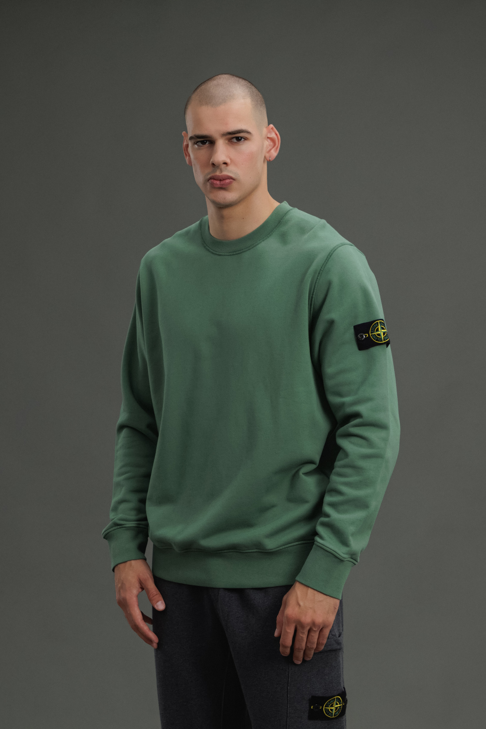 Чоловічий світшот STONE ISLAND 1563051 V0055, колір зелений