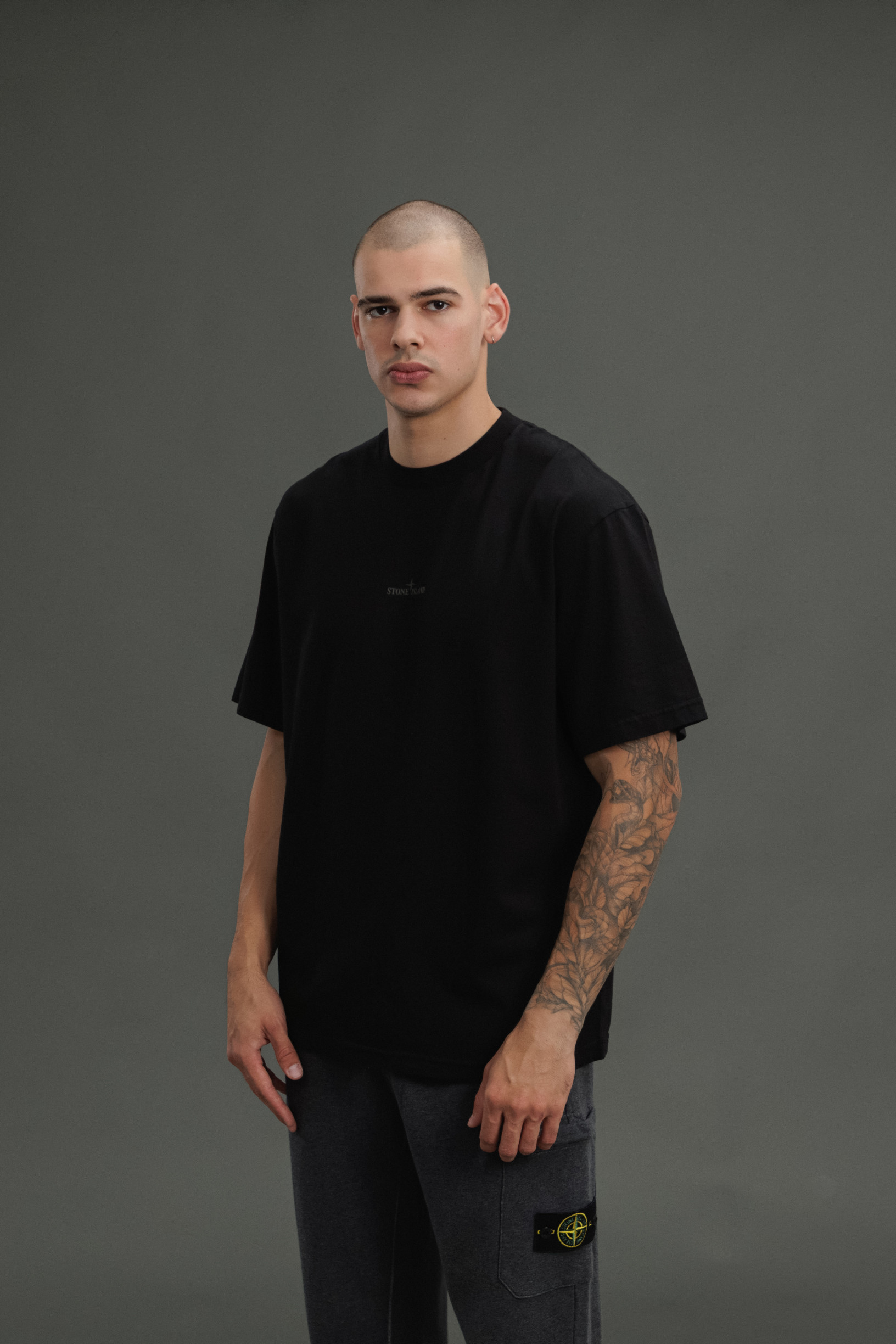 Чоловіча футболка STONE ISLAND 152100037-S0241 V0029, колір чорний