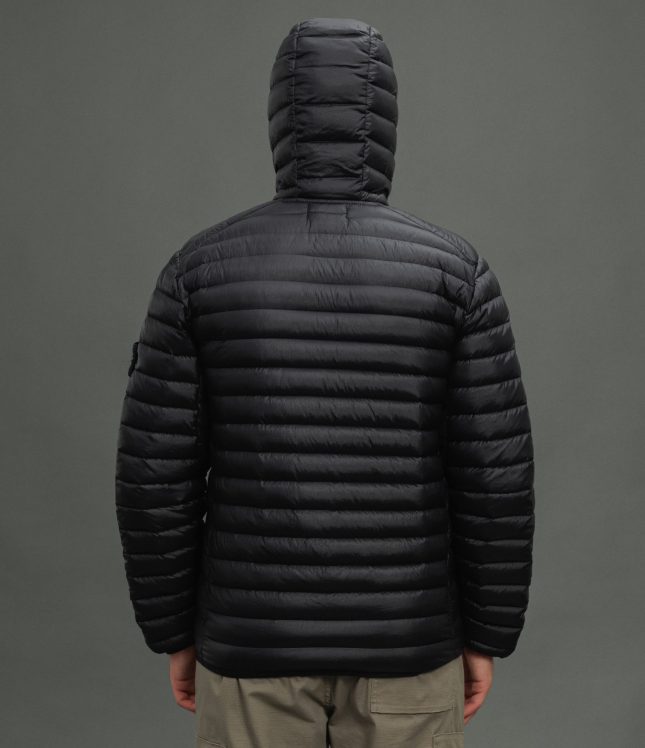 Чоловіча куртка STONE ISLAND LOOM WOVEN CHAMBERS R-NYLON DOWN-TC 1540324 V0029, колір чорний | Ціна 37999 грн, фото 7