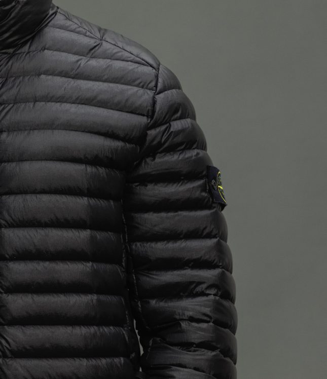 Чоловіча куртка STONE ISLAND LOOM WOVEN CHAMBERS R-NYLON DOWN-TC 1541524 V0029, колір чорний | Ціна 26999 грн, фото 4