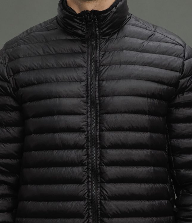 Чоловіча куртка STONE ISLAND LOOM WOVEN CHAMBERS R-NYLON DOWN-TC 1541524 V0029, колір чорний | Ціна 26999 грн, фото 3