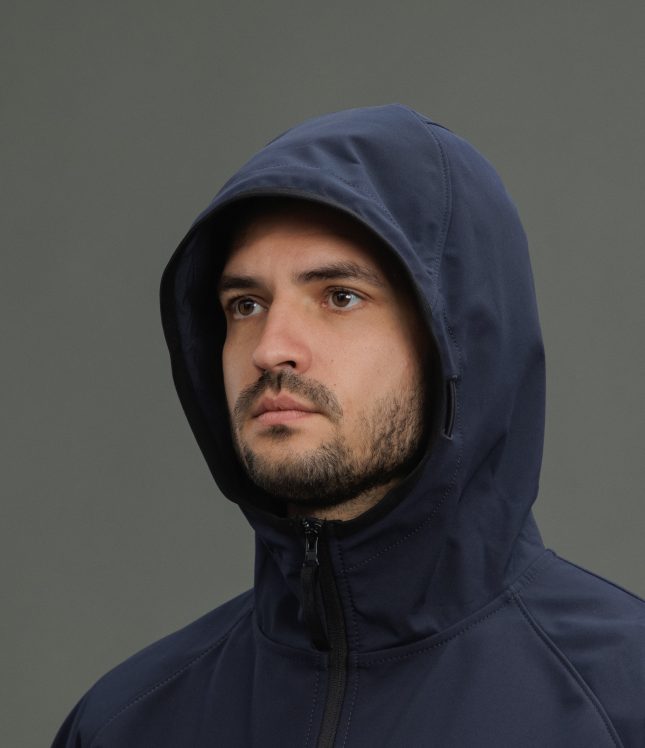 Чоловіча куртка STONE ISLAND LIGHT SOFT SHELL-R e.dye® TECHNOLOGY IN RECYCLED POLYESTER 1540927 V0020, колір синій | Ціна 23999 грн, фото 3