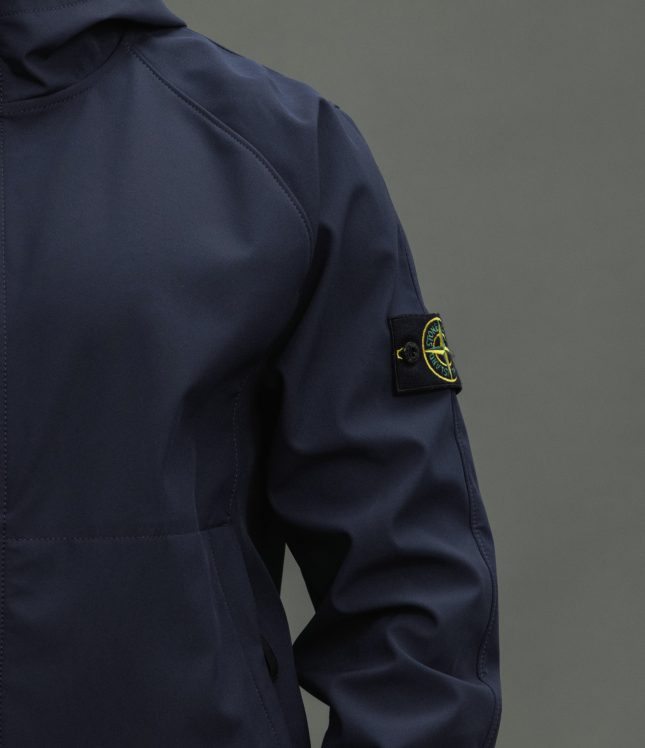 Чоловіча куртка STONE ISLAND LIGHT SOFT SHELL-R e.dye® TECHNOLOGY IN RECYCLED POLYESTER 1540927 V0020, колір синій | Ціна 23999 грн, фото 5