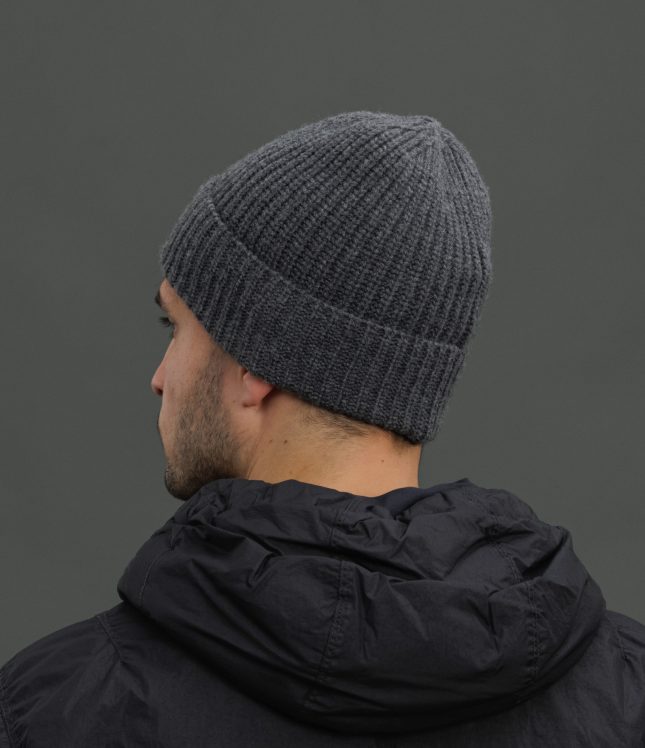 Чоловіча шапка STONE ISLAND 15N10B5 V0M67, колір сірий | Ціна 8499 грн, фото 4
