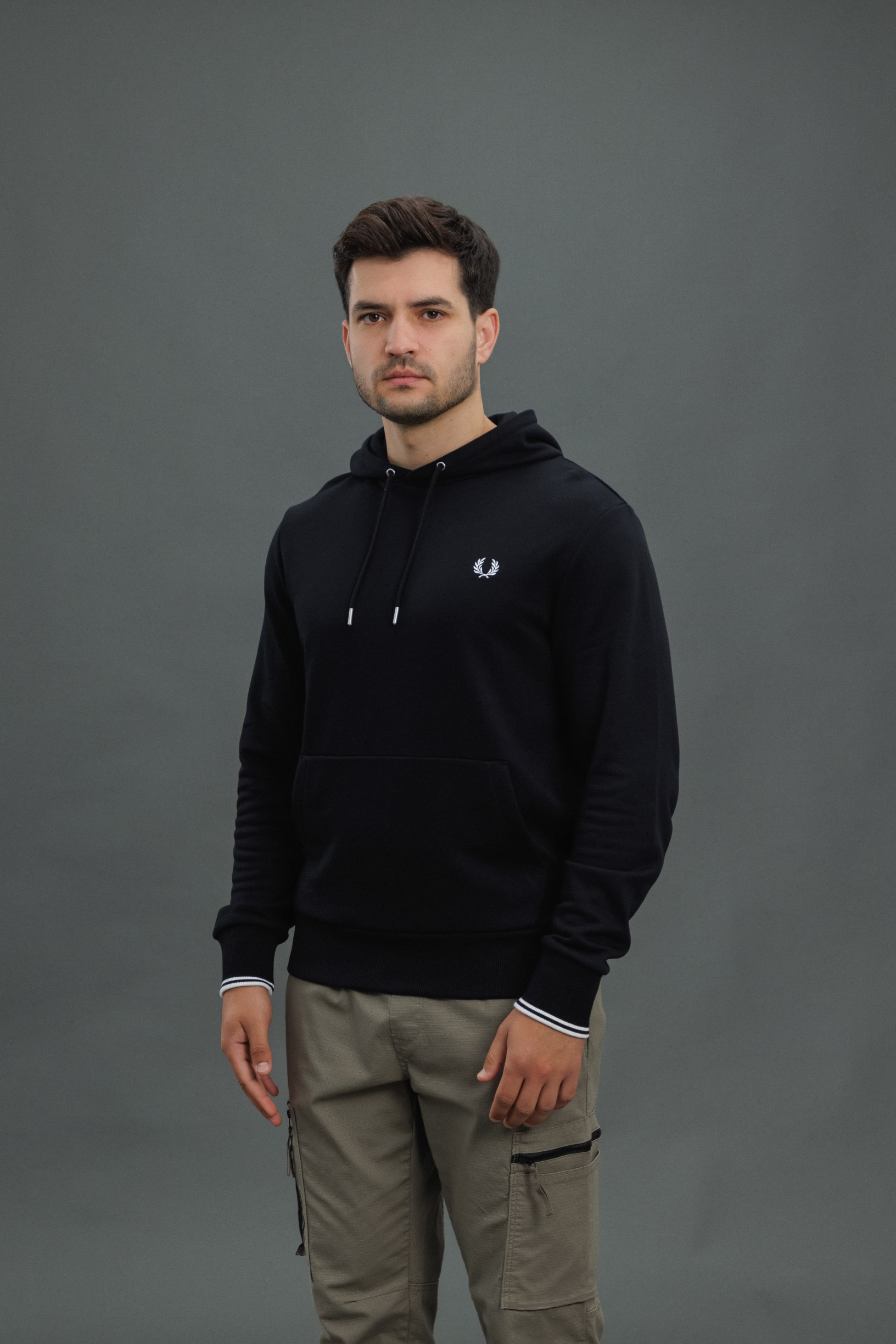 Чоловіче худі FRED PERRY M2643 COL: 102, колір чорний