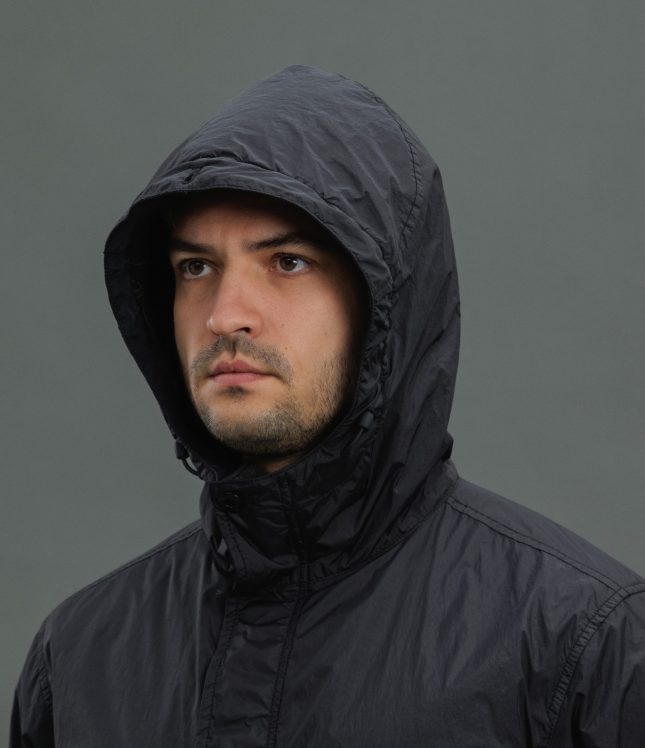 Чоловіча куртка STONE ISLAND GARMENT DYED CRINKLE REPS 154100092-S0A23 V0029, колір чорний | Ціна 24999 грн, фото 6