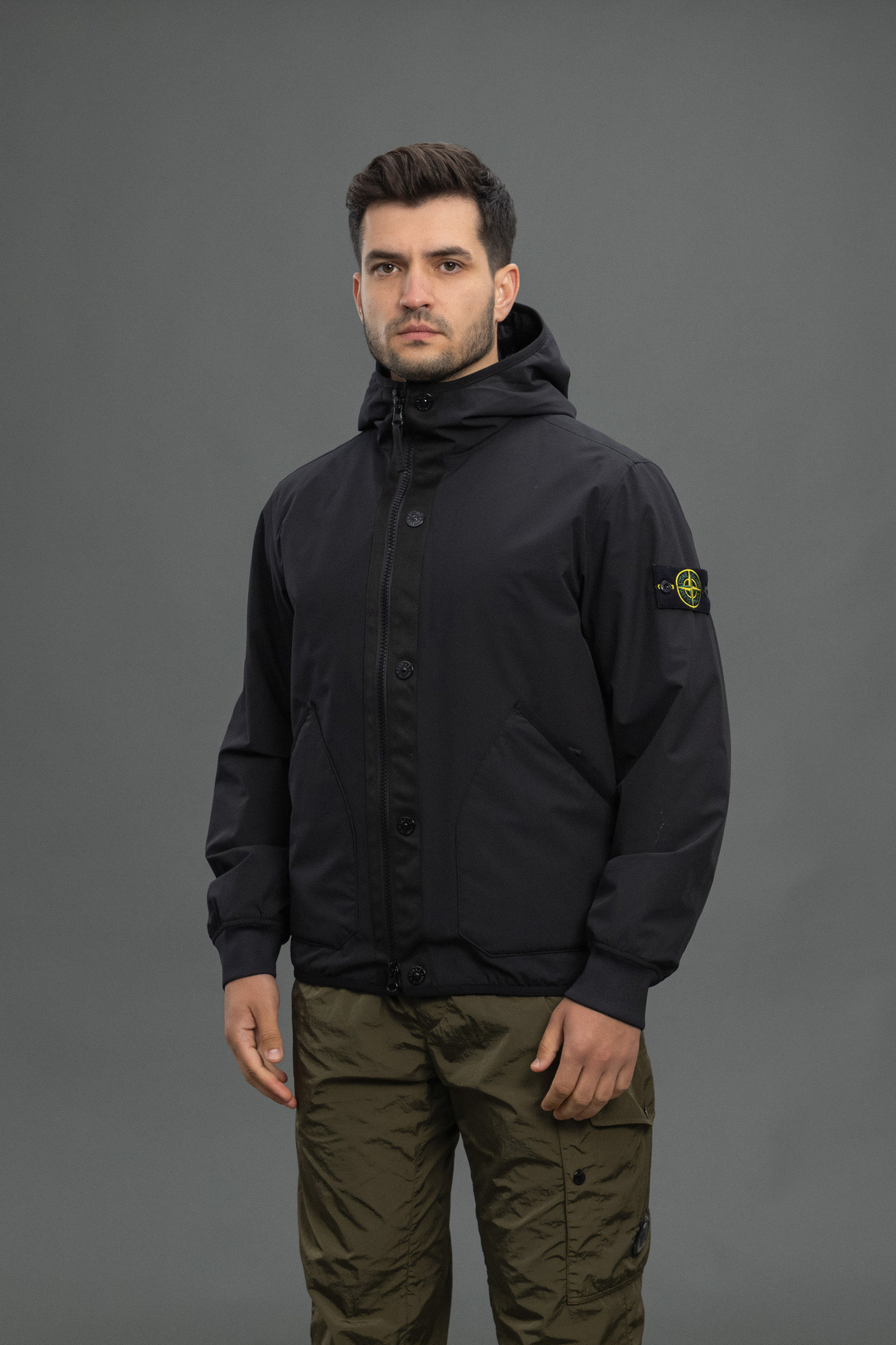 Чоловіча куртка STONE ISLAND SOFT SHELL-R e.dye® TECHNOLOGY WITH PRIMALOFT® INSULATION TECHNOLOGY 1541027 V0029, колір чорний