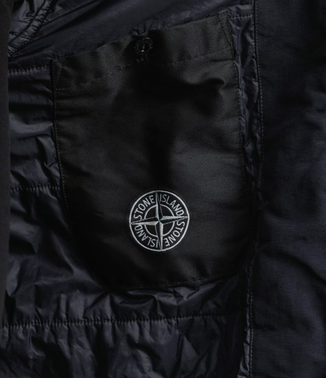 Чоловіча куртка STONE ISLAND GARMENT DYED CRINKLE REPS NY 154100013-S0A23 V0029, колір чорний | Ціна 47999 грн, фото 7