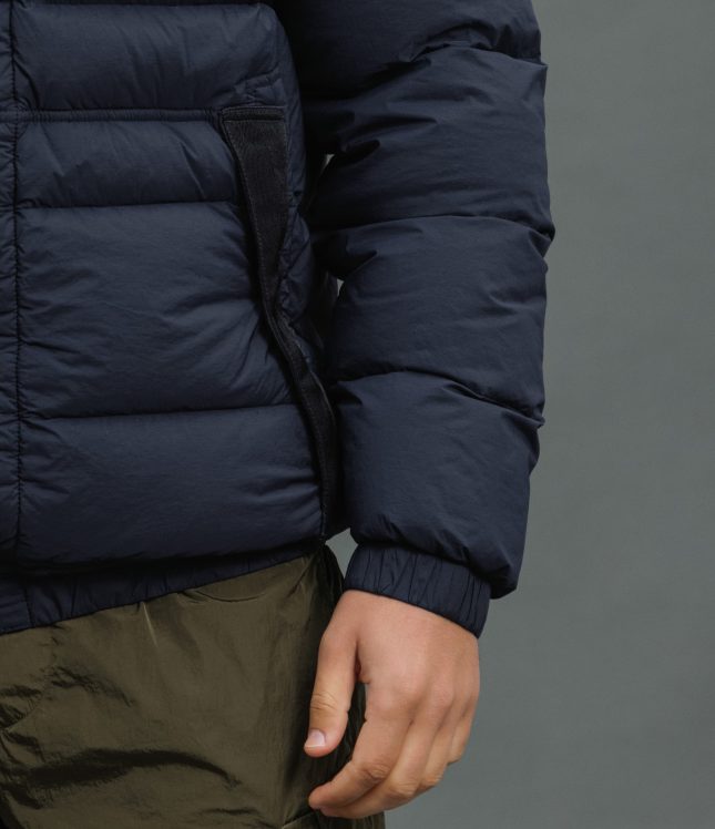 Чоловіча куртка STONE ISLAND SEAMLESS TUNNEL NYLON DOWN-TC 154100040-S0028 V0020, колір синій | Ціна 42999 грн, фото 5