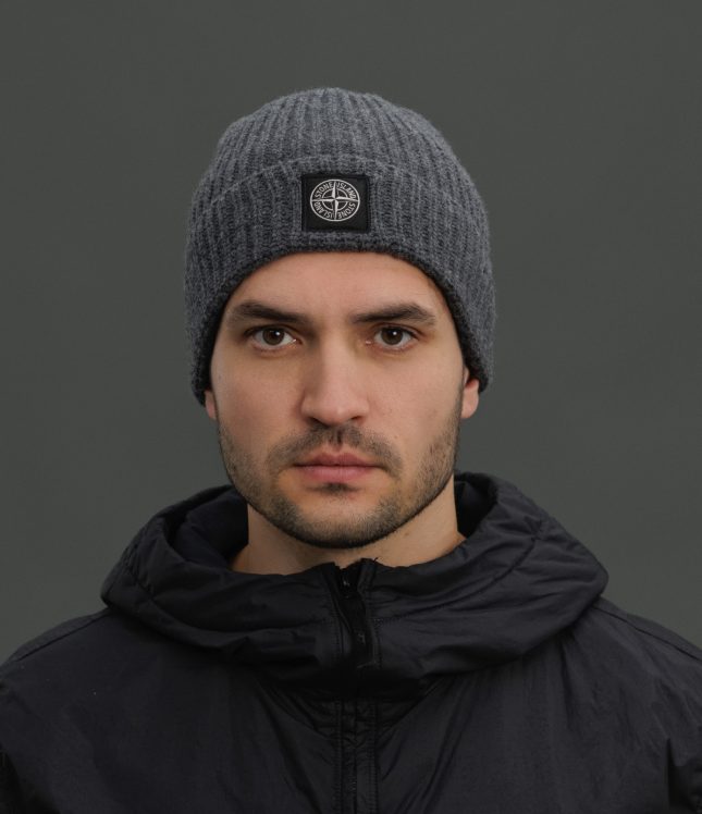 Чоловіча шапка STONE ISLAND 15N10B5 V0M67, колір сірий | Ціна 8499 грн, фото 1