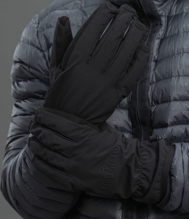 Чоловічі рукавиці STONE ISLAND 1592429 V0029, колір чорний | Ціна 7499 грн, фото 2
