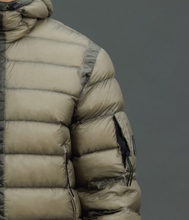 Чоловіча куртка C.P. COMPANY D.D. SHELL DOWN JACKET CMOW002A 110416A COL:356, колір коричневий | Ціна 29999 грн, фото 4