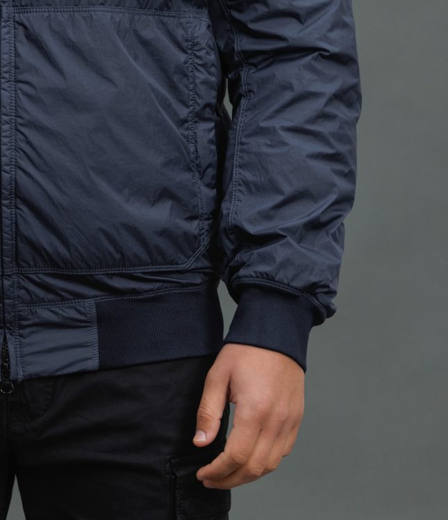 Чоловіча куртка STONE ISLAND GARMENT DYED CRINKLE REPS NY 154100013-S0A23 V0020, колір синій | Ціна 47999 грн, фото 5