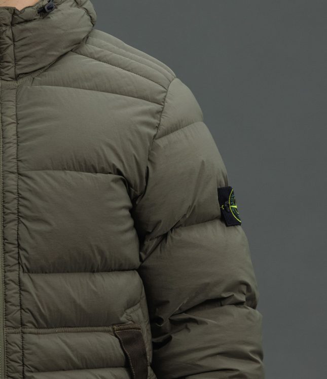 Чоловіча куртка STONE ISLAND SEAMLESS TUNNEL NYLON DOWN-TC 154100040-S0028 V0054, колір зелений | Ціна 42999 грн, фото 4