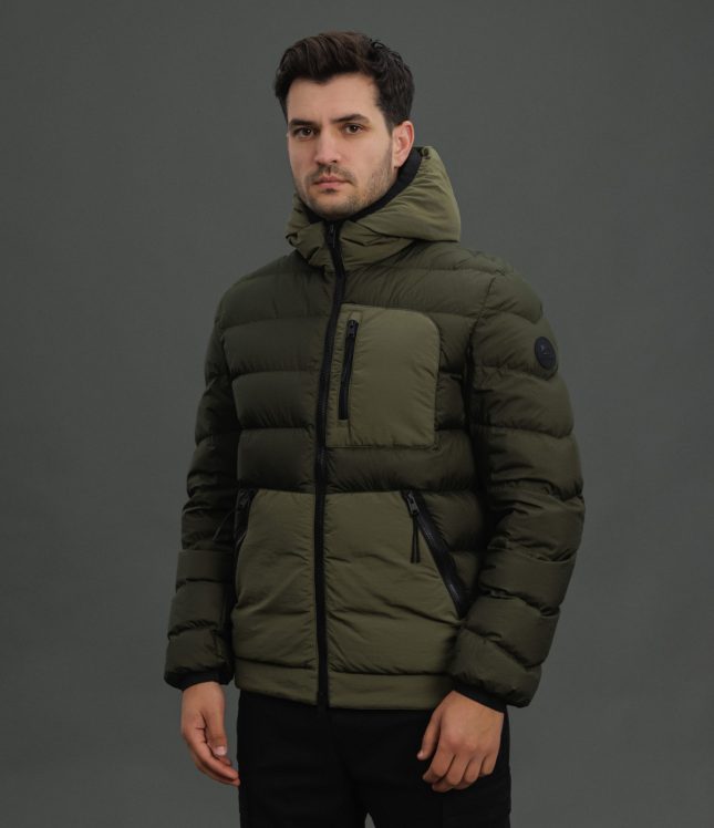 Чоловіча куртка WOOLRICH CFWOOU0794MRUT3069, колір зелений | Ціна 14999 грн, фото 1