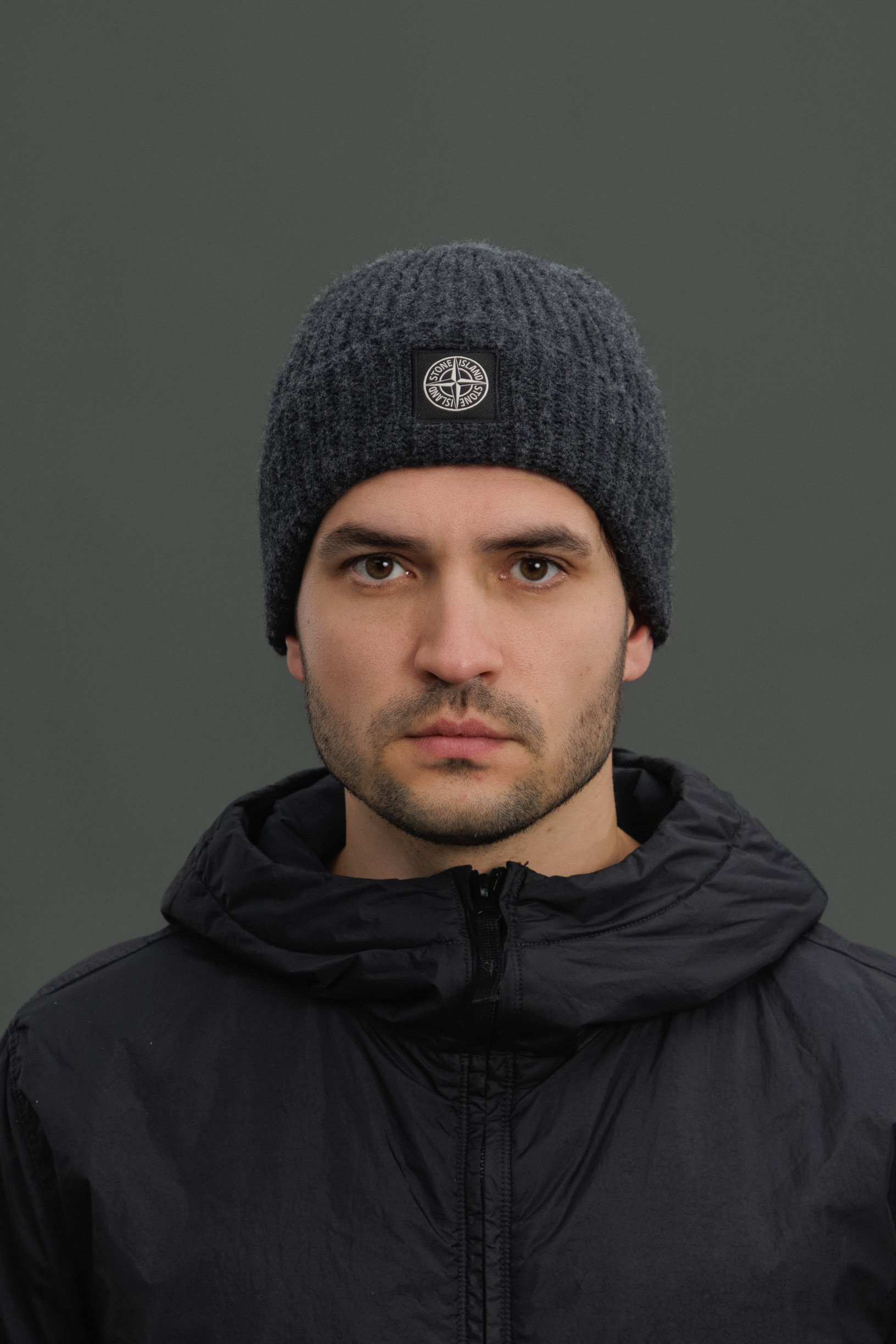 Чоловіча шапка STONE ISLAND 7715N10B5 V0065, колір сірий