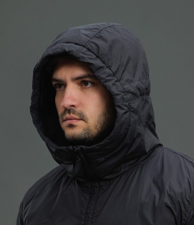 Чоловіча куртка STONE ISLAND GARMENT DYED CRINKLE REPS NY 154100013-S0A23 V0029, колір чорний | Ціна 47999 грн, фото 6