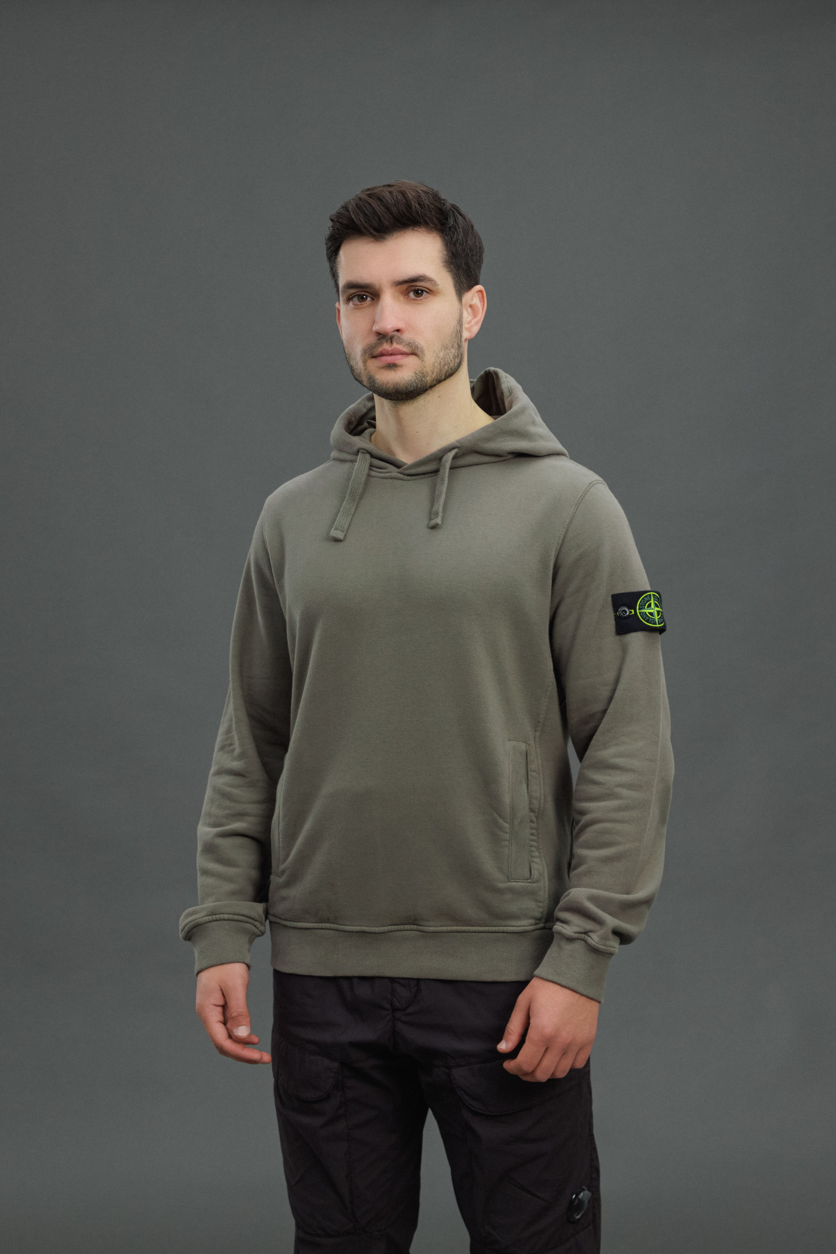 Чоловіче худі STONE ISLAND 1560820 V0075, колір коричневий