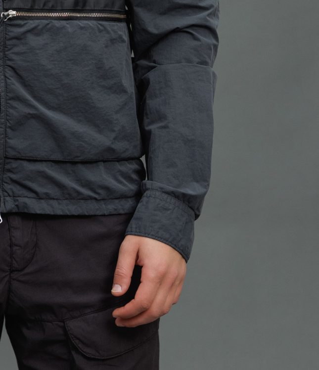 Чоловіча куртка C.P. COMPANY FLATT NYLON GARMENT DYEING DOWN JACKET CMOS051A 005991G COL:985, колір сірий | Ціна 15999 грн, фото 6
