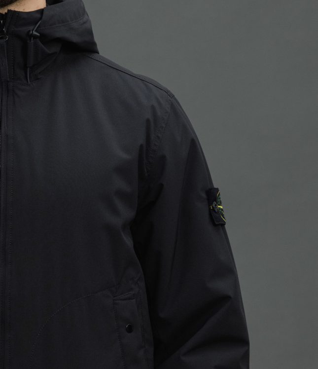 Чоловіча куртка STONE ISLAND SOFT SHELL-R e.dye® WITH PRIMALOFT® INSULATION TECHNOLOGY 154100086-S0A27 V0029, колір чорний | Ціна 44999 грн, фото 5