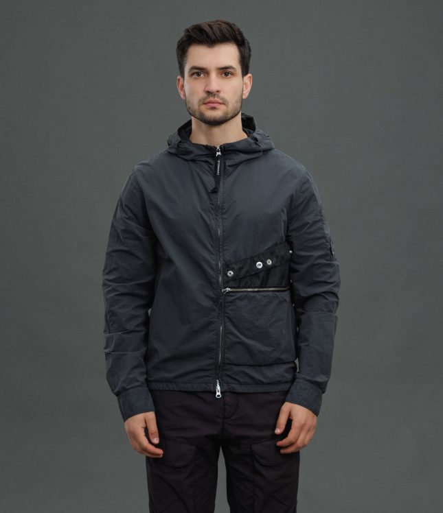 Чоловіча куртка C.P. COMPANY FLATT NYLON GARMENT DYEING DOWN JACKET CMOS051A 005991G COL:985, колір сірий | Ціна 15999 грн, фото 2