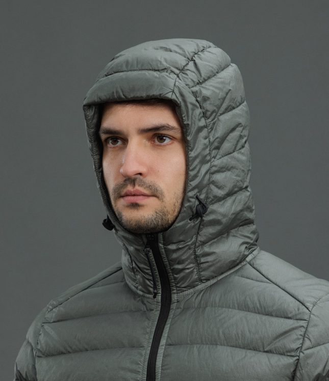 Чоловіча куртка STONE ISLAND LOOM WOVEN CHAMBERS R-NYLON DOWN-TC 1540124 V0059, колір зелений | Ціна 41999 грн, фото 3