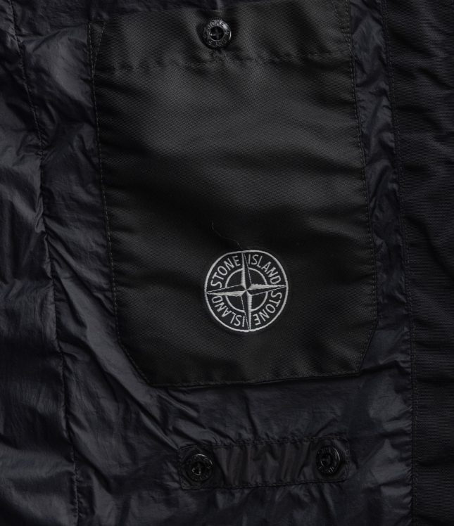 Чоловіча жилетка STONE ISLAND GARMENT DYED CRINKLE REPS NY15G100003-S0A23 V0029, колір чорний | Ціна 37999 грн, фото 7