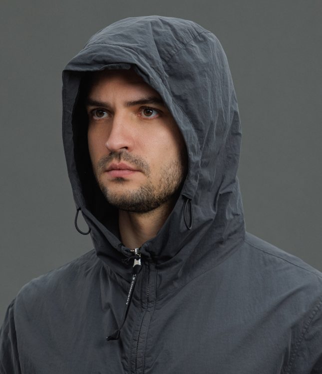 Чоловіча куртка C.P. COMPANY FLATT NYLON GARMENT DYEING DOWN JACKET CMOS051A 005991G COL:985, колір сірий | Ціна 15999 грн, фото 3