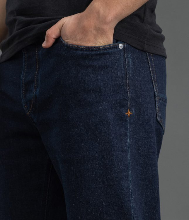 Чоловічі штани STONE ISLAND STRETCH INDIGO DENIM-RINSED SLIM 15J100007-S0J12 VJ201, колір синій | Ціна 18999 грн, фото 4