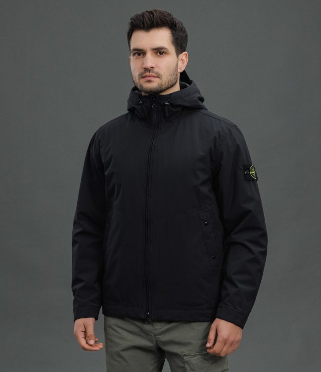 Чоловіча куртка STONE ISLAND SOFT SHELL-R e.dye® WITH PRIMALOFT® INSULATION TECHNOLOGY 154100086-S0A27 V0029, колір чорний | Ціна 44999 грн, фото 1