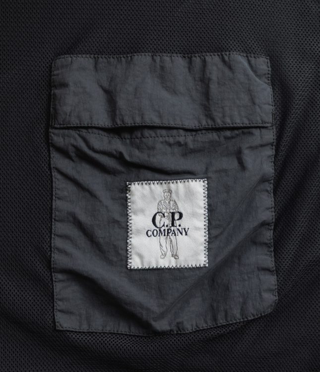 Чоловіча куртка C.P. COMPANY FLATT NYLON GARMENT DYEING DOWN JACKET CMOS051A 005991G COL:985, колір сірий | Ціна 15999 грн, фото 9