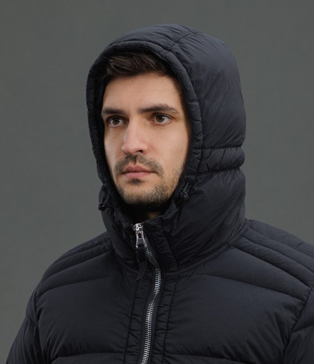 Чоловіча куртка STONE ISLAND SEAMLESS TUNNEL NYLON DOWN-TC 154100040-S0028 V0029, колір чорний | Ціна 49999 грн, фото 3