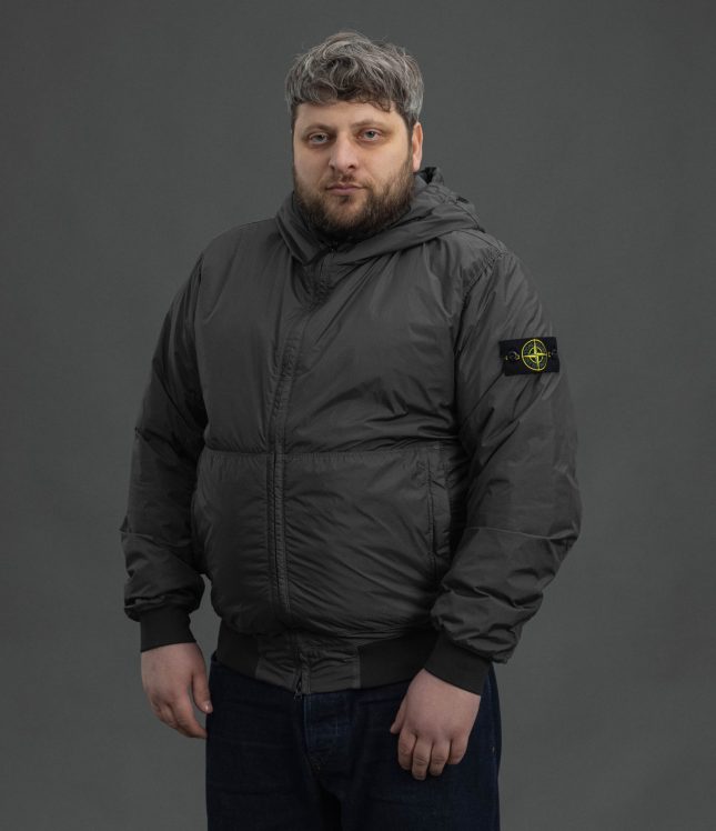 Чоловіча куртка STONE ISLAND GARMENT DYED CRINKLE REPS NY WITH PRIMALOFT®-TC 154100013-S0A23 V0062, колір сірий | Ціна 47999 грн, фото 1