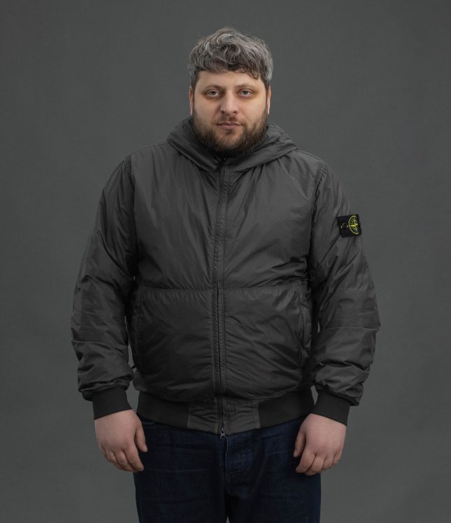 Чоловіча куртка STONE ISLAND GARMENT DYED CRINKLE REPS NY WITH PRIMALOFT®-TC 154100013-S0A23 V0062, колір сірий | Ціна 47999 грн, фото 2