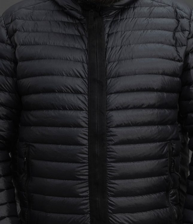 Чоловіча куртка STONE ISLAND LOOM WOVEN CHAMBERS R-NYLON DOWN-TC 791540324 V0029, колір чорний | Ціна 41999 грн, фото 4