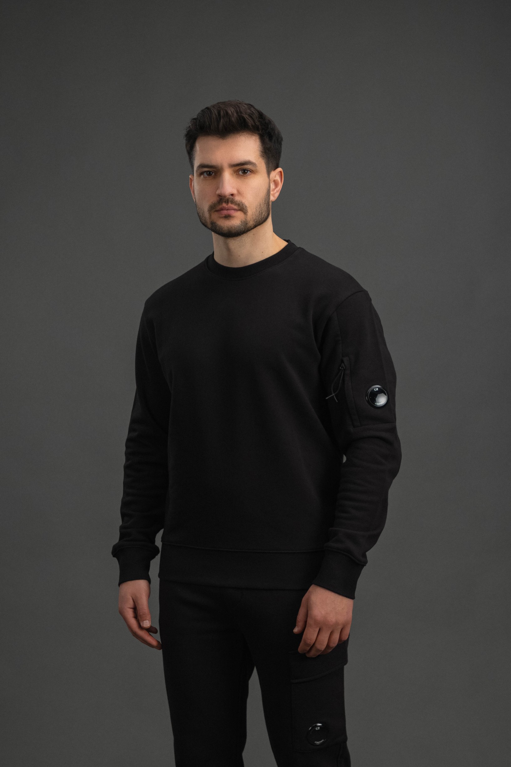 Чоловічий світшот C.P. COMPANY CMSS022A 005086W COL:999, колір чорний