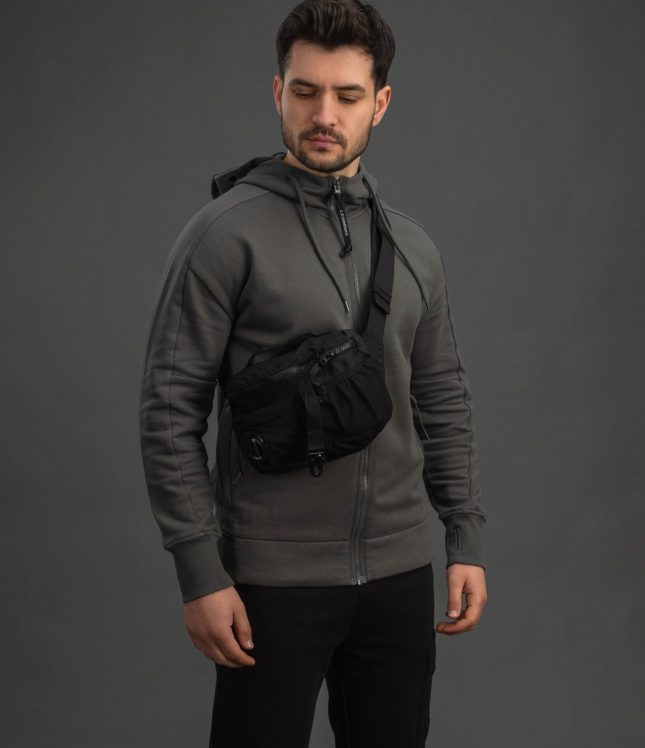 Чоловіча сумка C.P. COMPANY CMAC043A 005269G COL:999, колір чорний | Ціна 9499 грн, фото 3