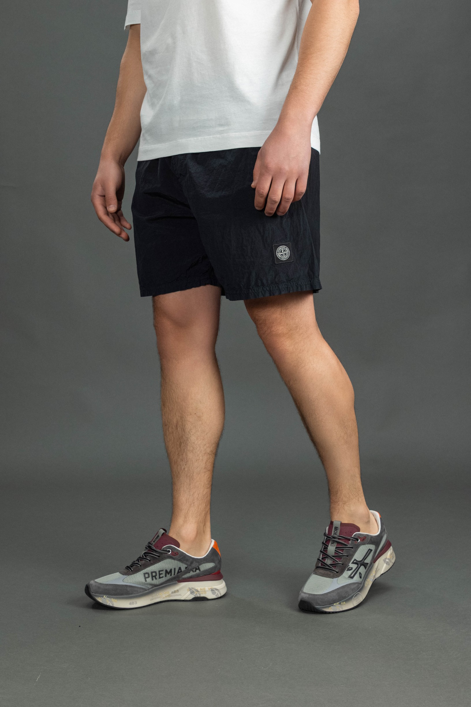 Чоловічі шорти STONE ISLAND 15B100004-S0043 V0020, колір синій