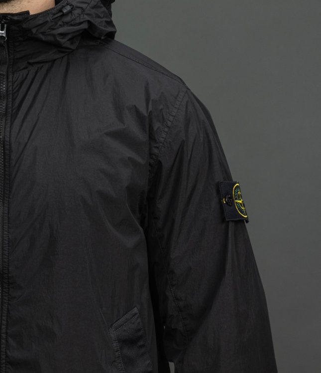 Чоловіча куртка STONE ISLAND GARMENT DYED CRINKLE REPS NY 154100001-S0A23 V0029, колір чорний | Ціна 35999 грн, фото 5