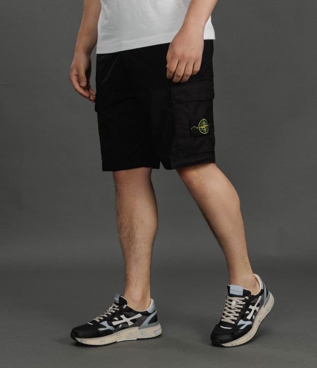 Чоловічі шорти STONE ISLAND 15L100020-S0003 V0029, колір чорний | Ціна 17999 грн, фото 1
