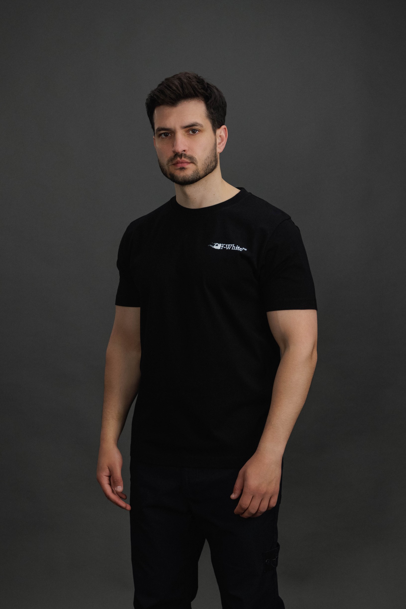 Чоловіча футболка OFF-WHITE OMAA027F25JER007 1001, колір чорний