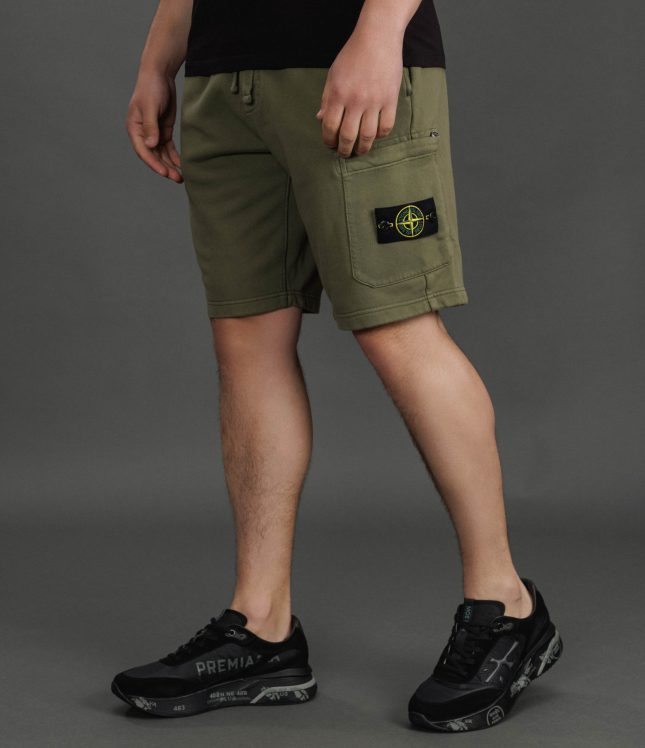 Чоловічі шорти STONE ISLAND 156200011-S0051 V005G, колір зелений | Ціна 11999 грн, фото 1