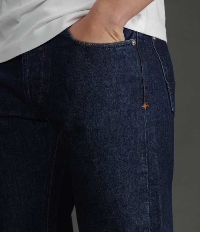 Чоловічі штани STONE ISLAND INDIGO DENIM-RINSED STRAIGHT 14J100005-S00J7 VJ201, колір синій | Ціна 20499 грн, фото 4